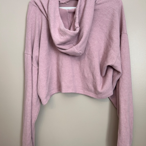 Cropped Sweater - Picture 2 of 4